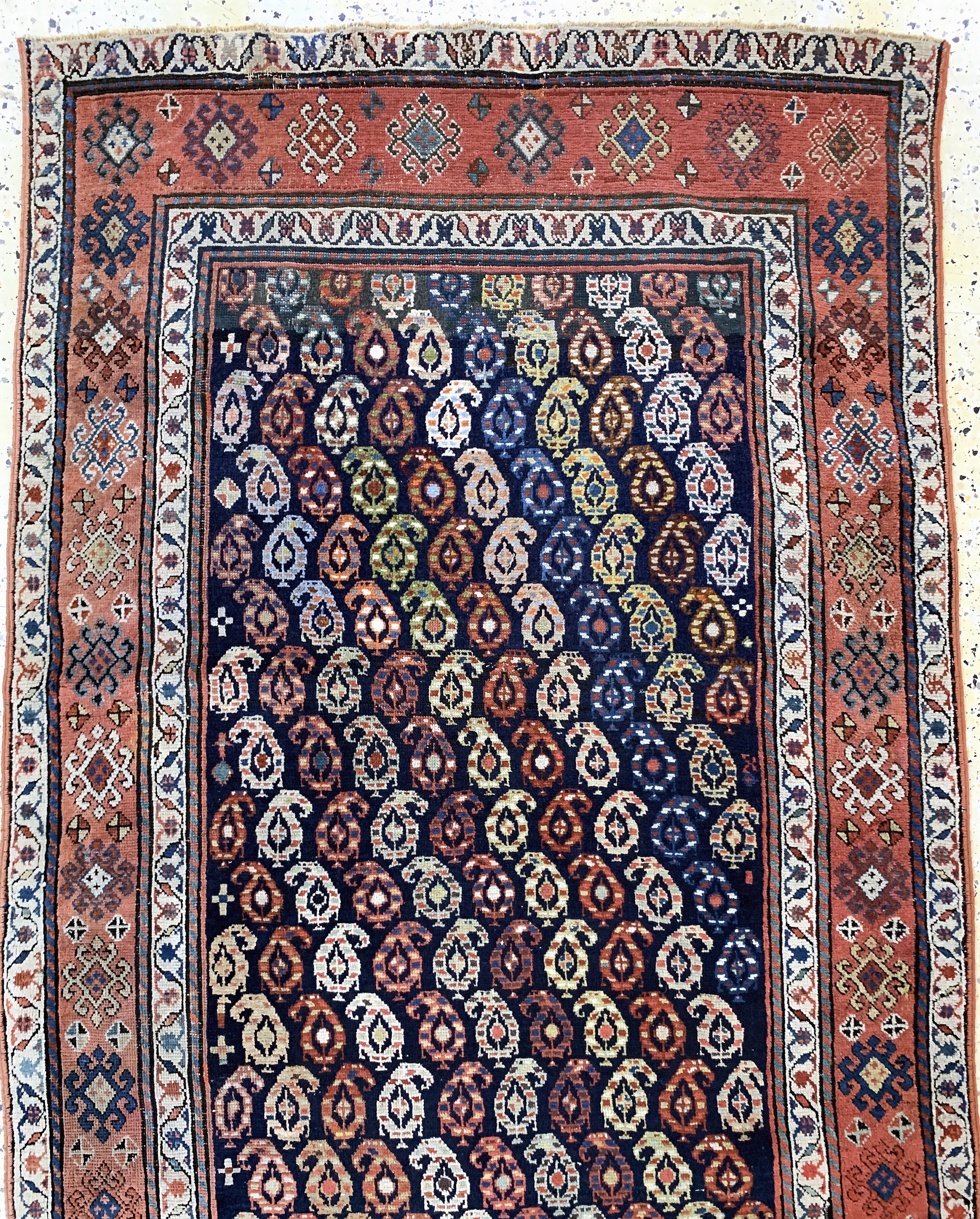 Detail a: Karabagh Kazak antik, Kaukasus, 19.Jhd, Wolle auf Wolle, ca. 305 x 113 cm, EHZ: 2-3(restauriert)