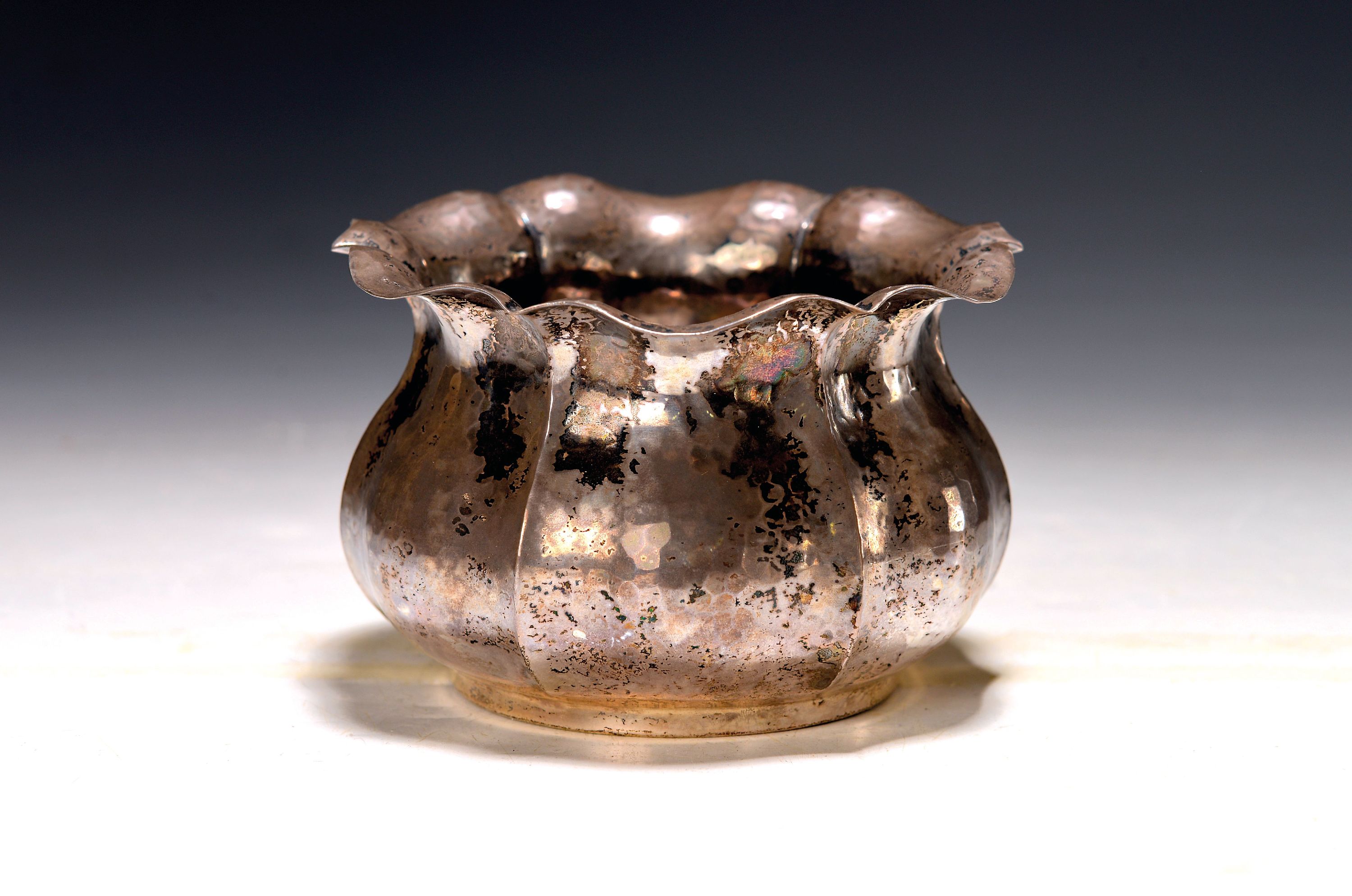 Image 27142328 - Vase mit Hammerschlagdekor, Argenteria Sandona, Vicenza, Italien, 20.Jh., 800er-Silber, ...