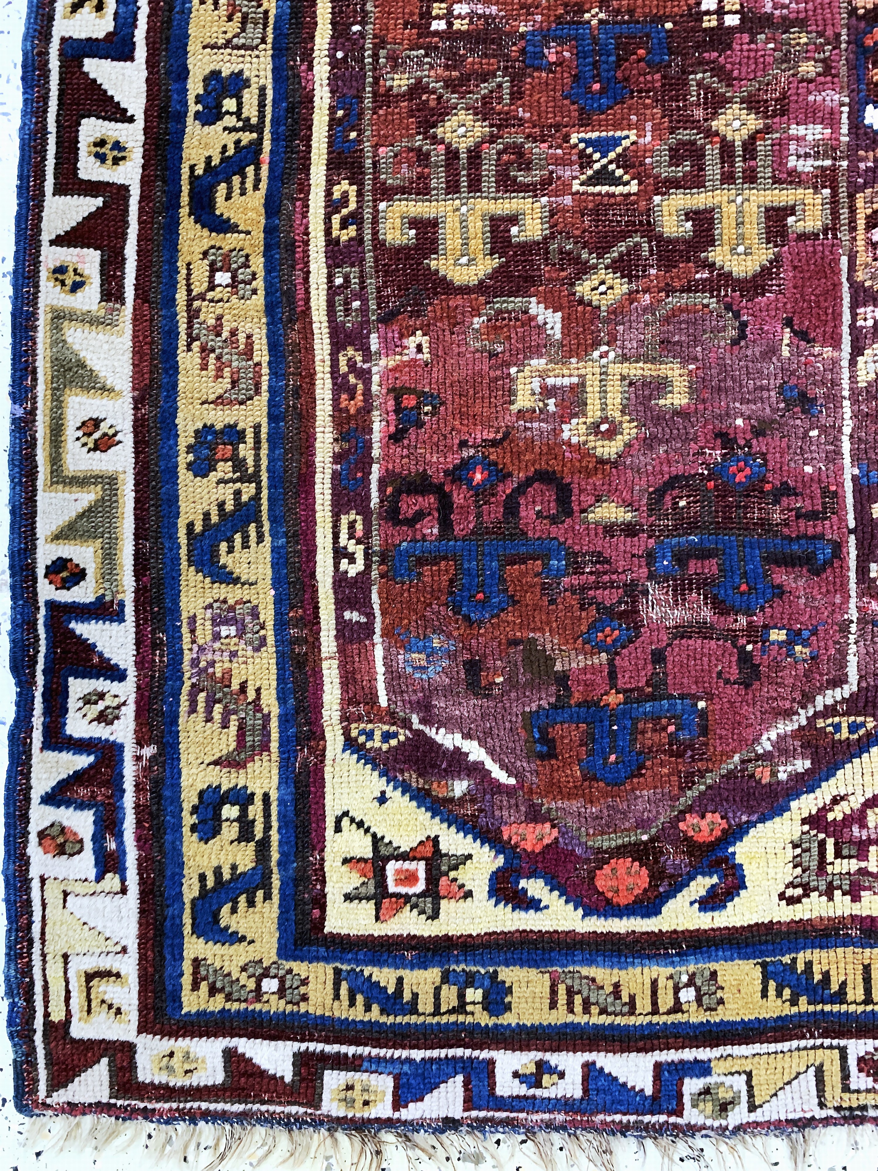 Detail d: Mucur antik, Türkei, 19.Jhd, Wolle auf Wolle, ca. 160 x 126 cm, EHZ: 3(restauriert)