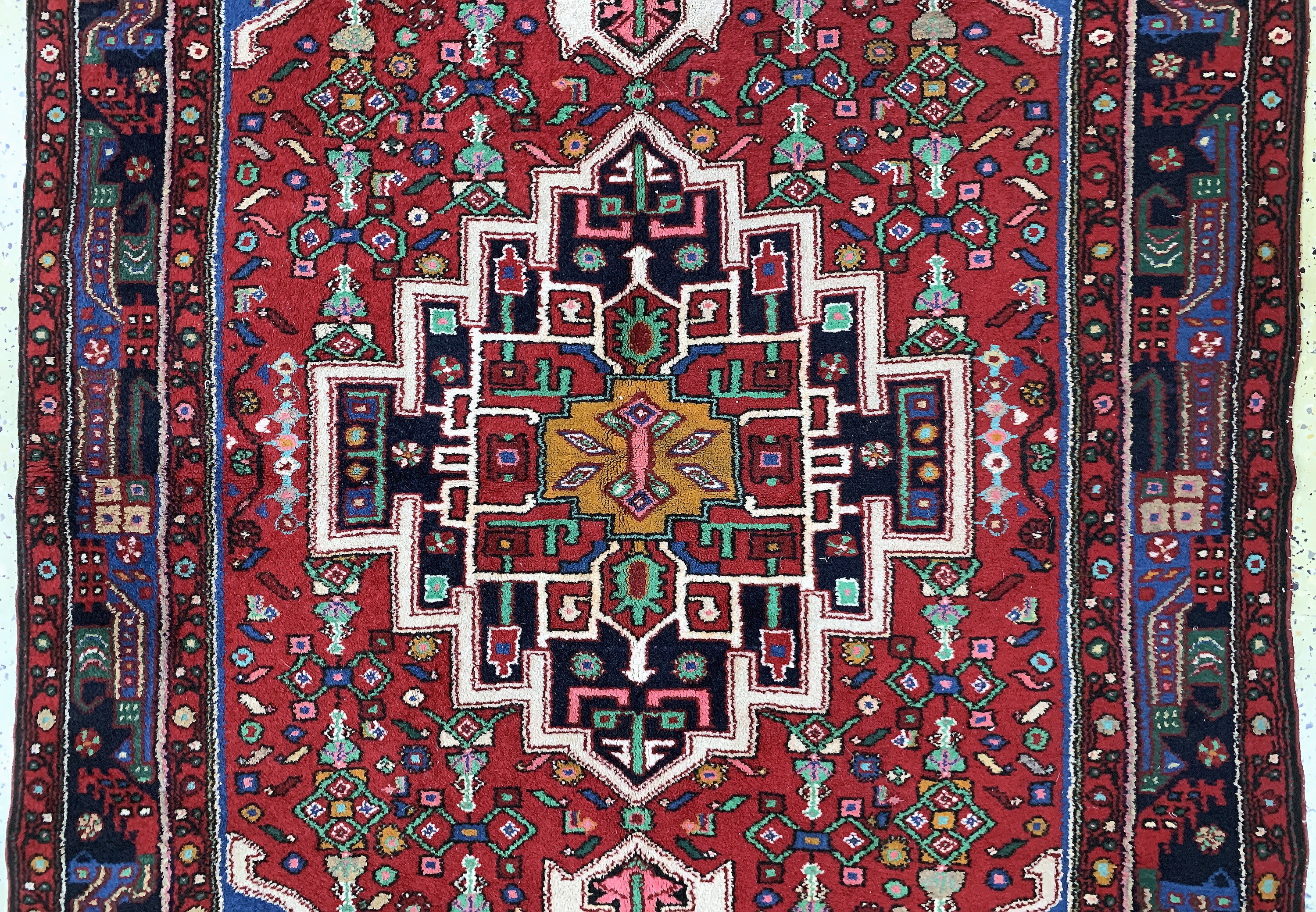 Detail b: Tuyserkan, Persien, Mitte 20.Jhd, Wolle aufBaumwolle, ca. 210 x 133 cm, EHZ: 2