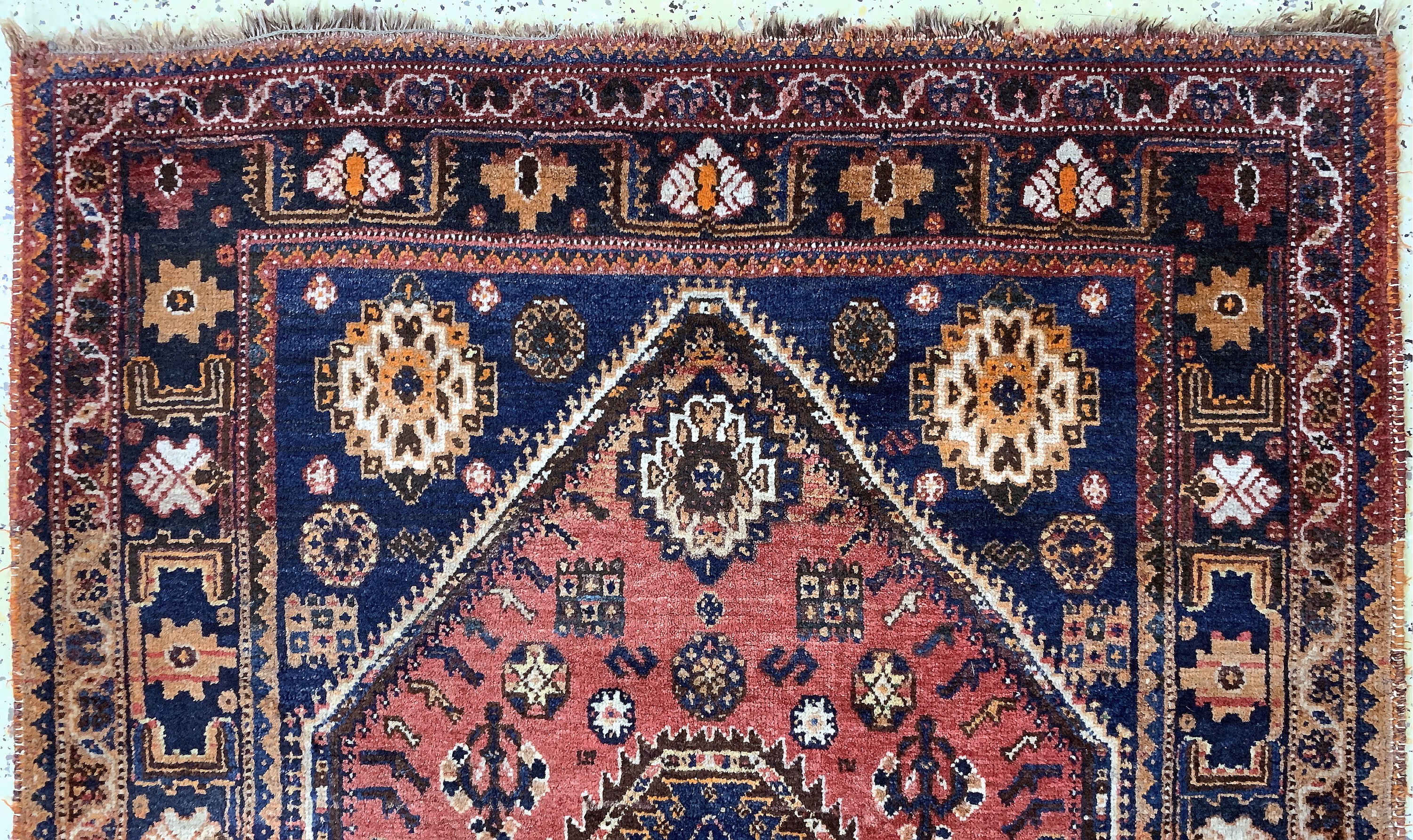 Detail a: Ghaschgai, Persien, Anfang 20.Jhd, Wolle auf Wolle, ca. 160 x 118 cm, EHZ: 2-3