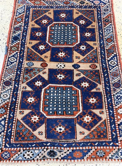 27142369c - Bergama, Türkei, Mitte 20.Jhd, Wolle auf Wolle, ca. 120 x 87 cm, EHZ: 2 Schätzpreis: ...
