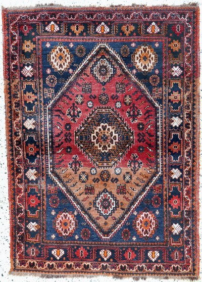 Image Ghashgai, Persia, early 20th century, wool on wool, approx. 160 x 118 cm, condition: 2-3. ...