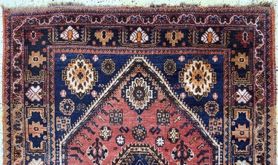 27142389a - Ghaschgai, Persien, Anfang 20.Jhd, Wolle auf Wolle, ca. 160 x 118 cm, EHZ: 2-3 ...