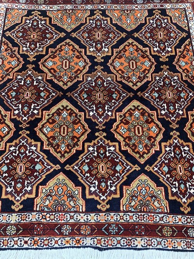 27142391e - Meschgin, Persien, Mitte 20.Jhd, Wolle auf Baumwolle, ca. 140 x 140 cm, EHZ: 2 ...