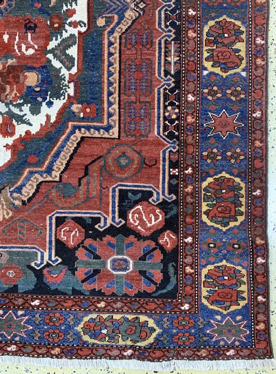 27142394a - Bachtiar´Golfarang´, Persien, Anfang 20.Jhd, Wolle auf Baumwolle, ca. 275 x 160 cm,EHZ: ...