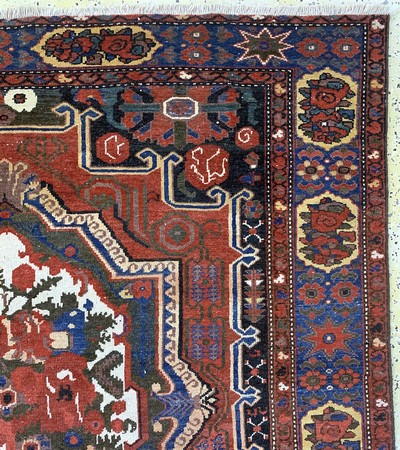 27142394d - Bachtiar´Golfarang´, Persien, Anfang 20.Jhd, Wolle auf Baumwolle, ca. 275 x 160 cm,EHZ: ...
