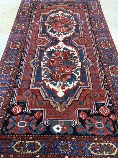 27142394f - Bachtiar´Golfarang´, Persien, Anfang 20.Jhd, Wolle auf Baumwolle, ca. 275 x 160 cm,EHZ: ...