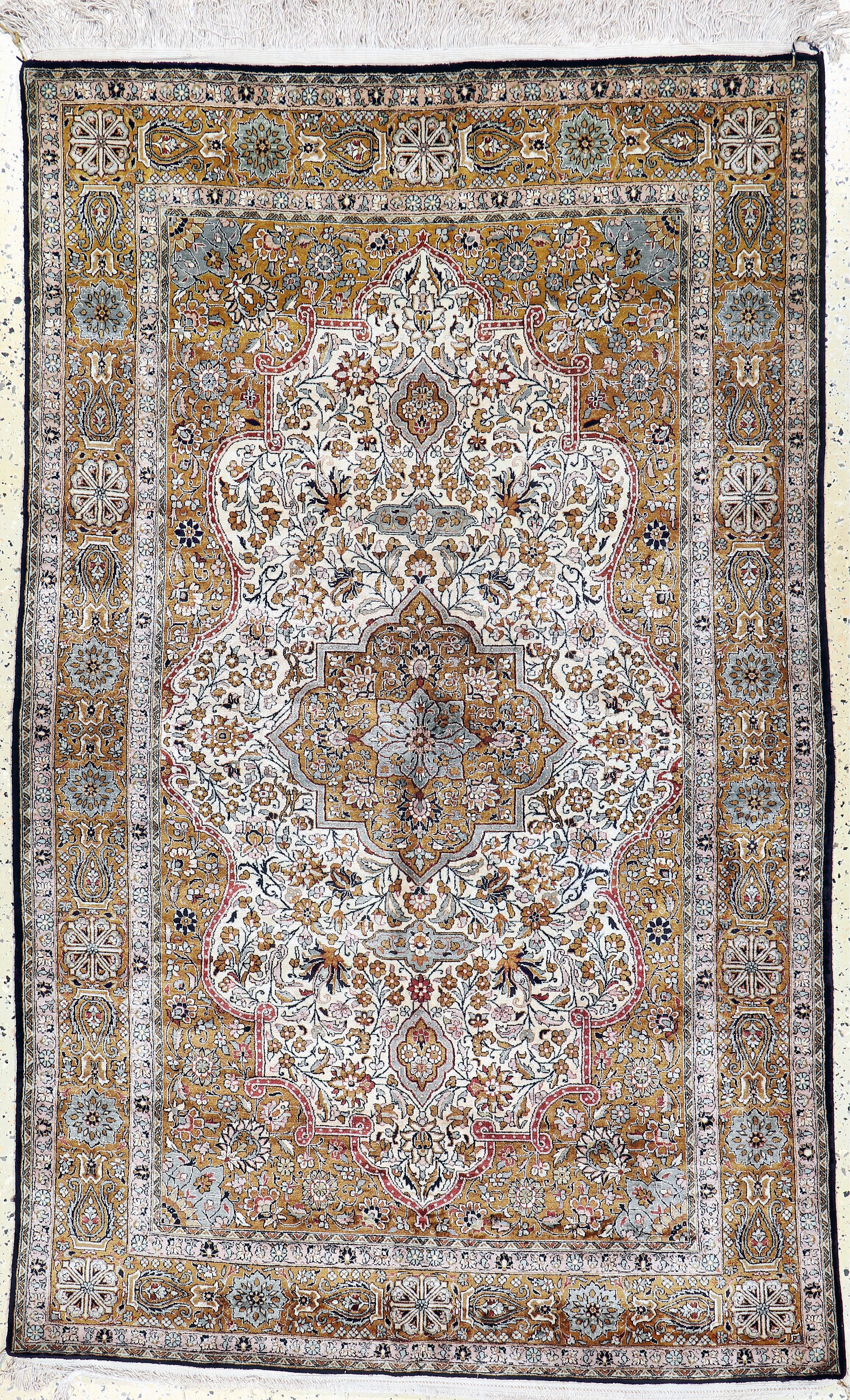 Image 27142429 - Ghom Seide, Persien, Mitte 20.Jhd, reine Naturseide, ca. 210 x 133 cm, EHZ: 2 ...