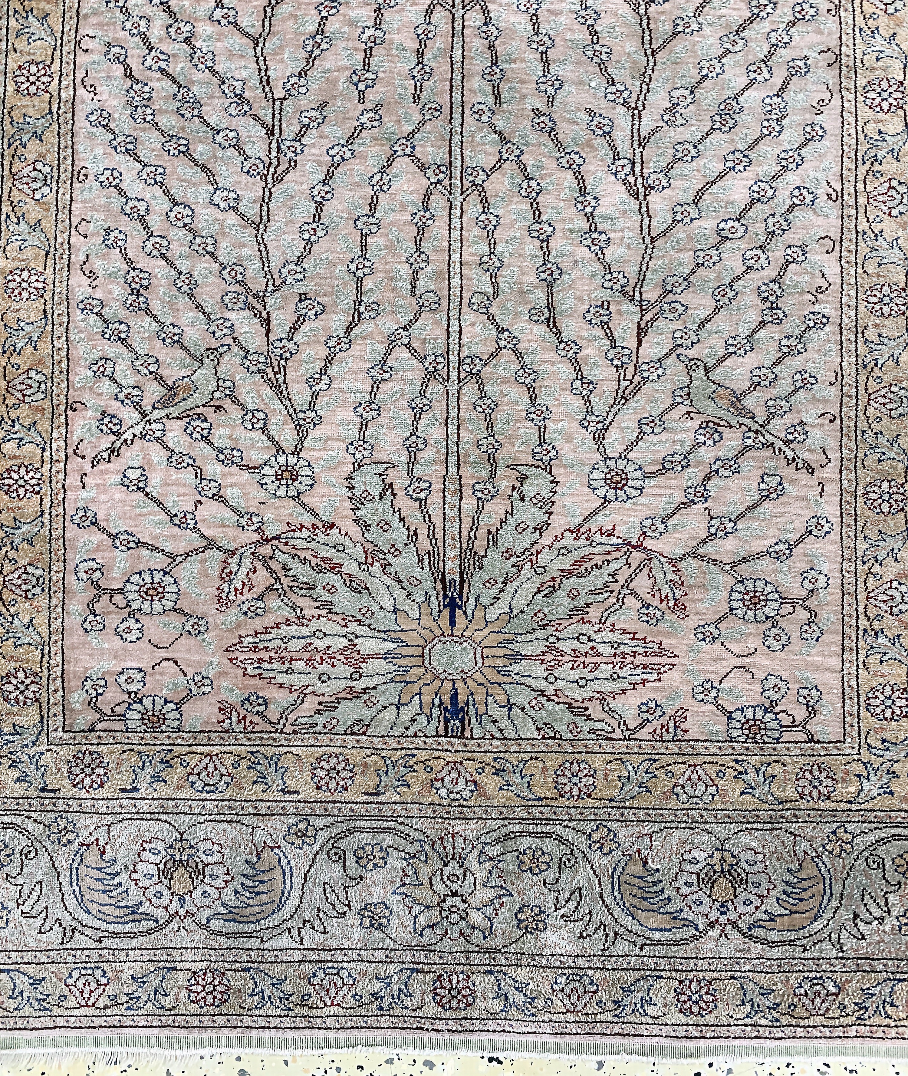 Detail d: Seiden Kayseri, Türkei, Mitte 20.Jhd, reineNaturseide, ca. 160 x 107 cm, Reinigungsbedürftig, EHZ: 2