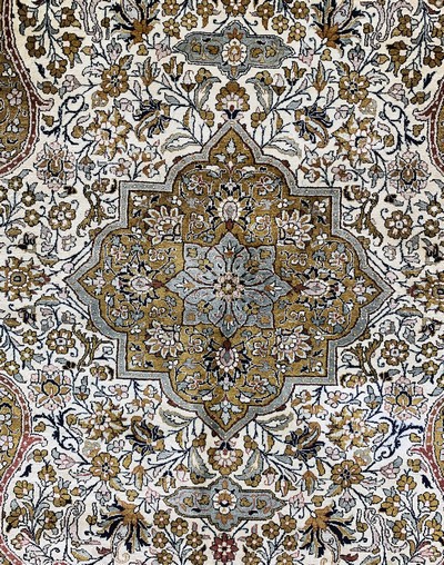 27142429d - Ghom Seide, Persien, Mitte 20.Jhd, reine Naturseide, ca. 210 x 133 cm, EHZ: 2 ...
