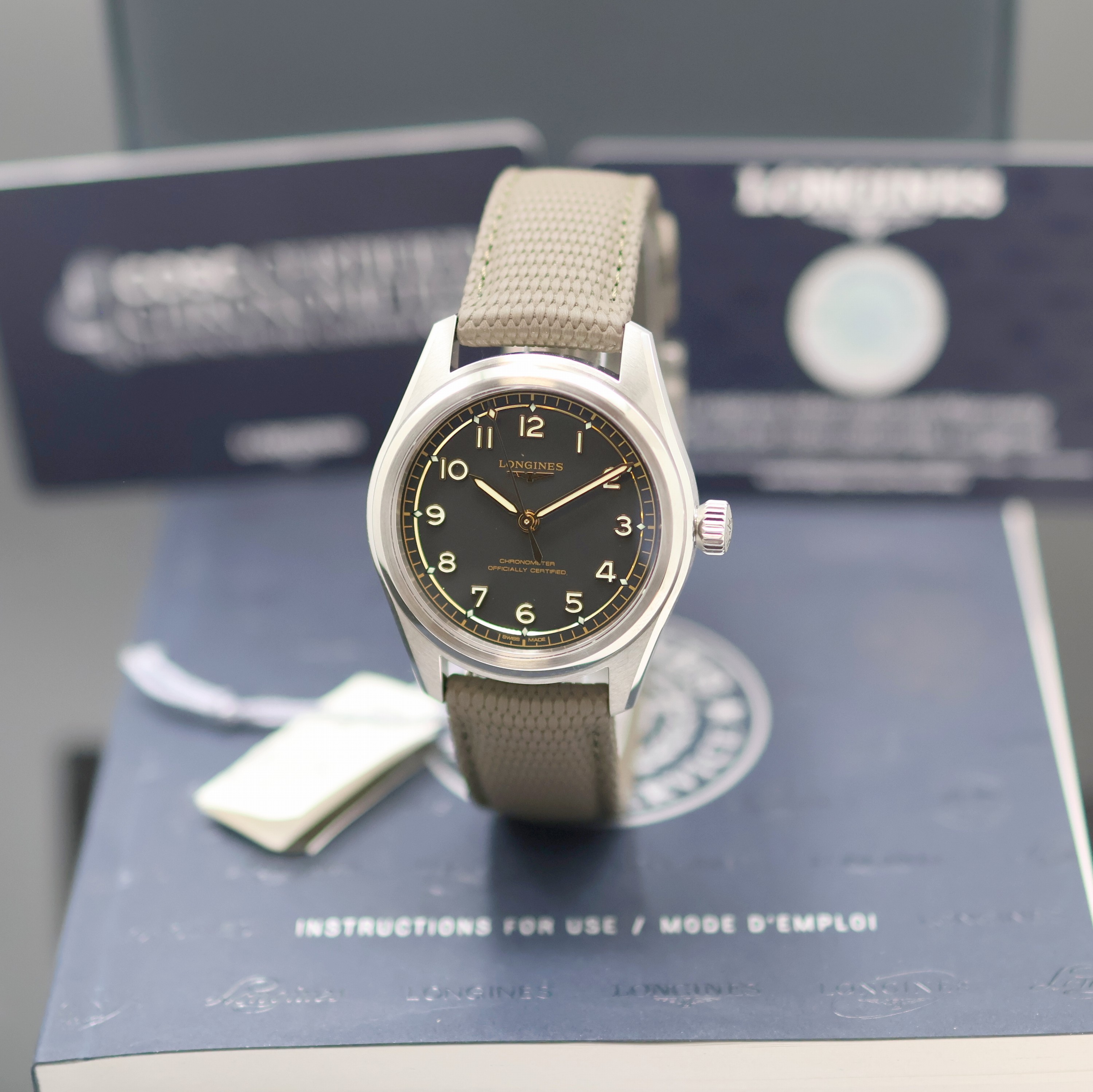 Image 27142566 - LONGINES Spirit Pilot ungetragene Herrenarmbanduhr Referenz L3.809.4.53.9, Automatik, ...