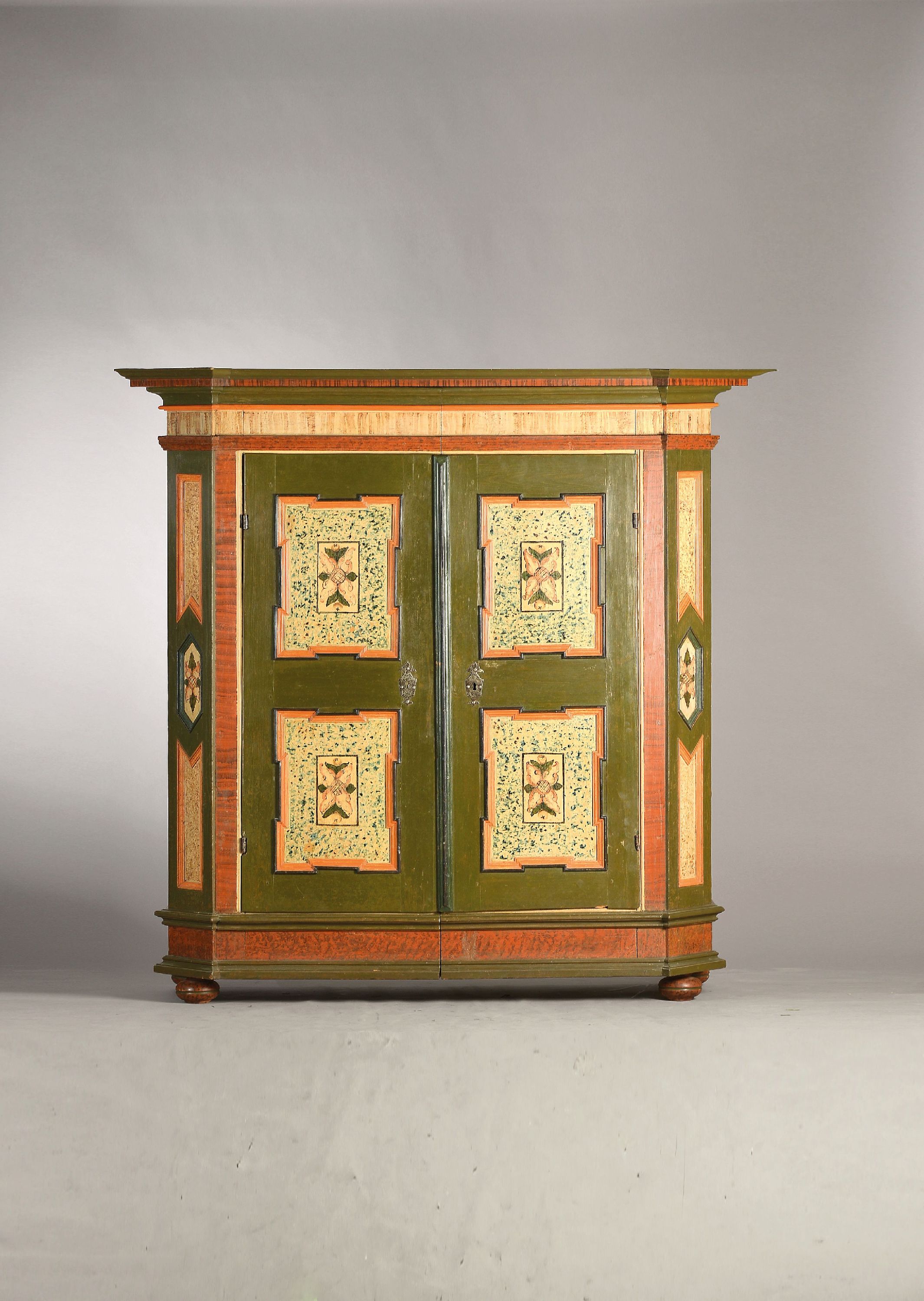 Image 27142691 - Bauernschrank, süddeutsch, um 1820/30, Spaltschrank, Nadelholz, gerades Gesims, ...