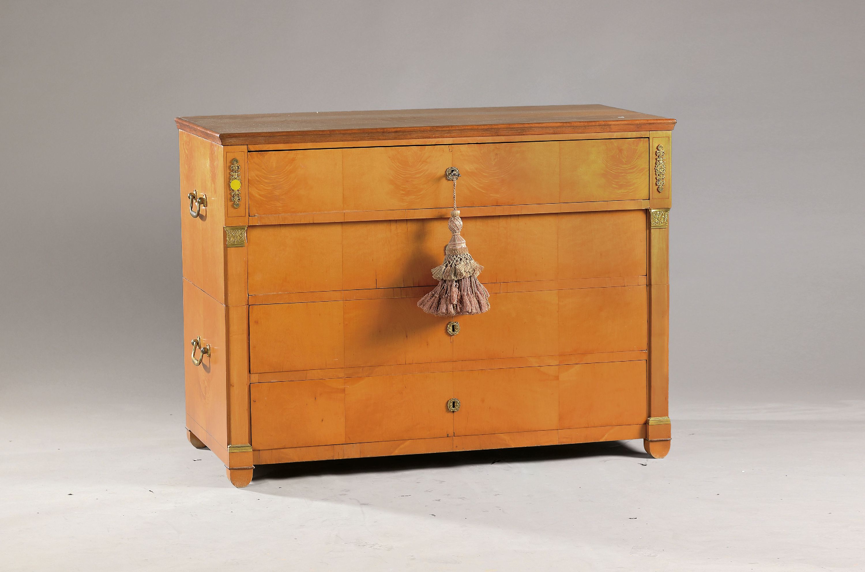 Image 27143013 - Biedermeier chest of drawers, German, 19th century, cherry tree veneer, four drawers, ...