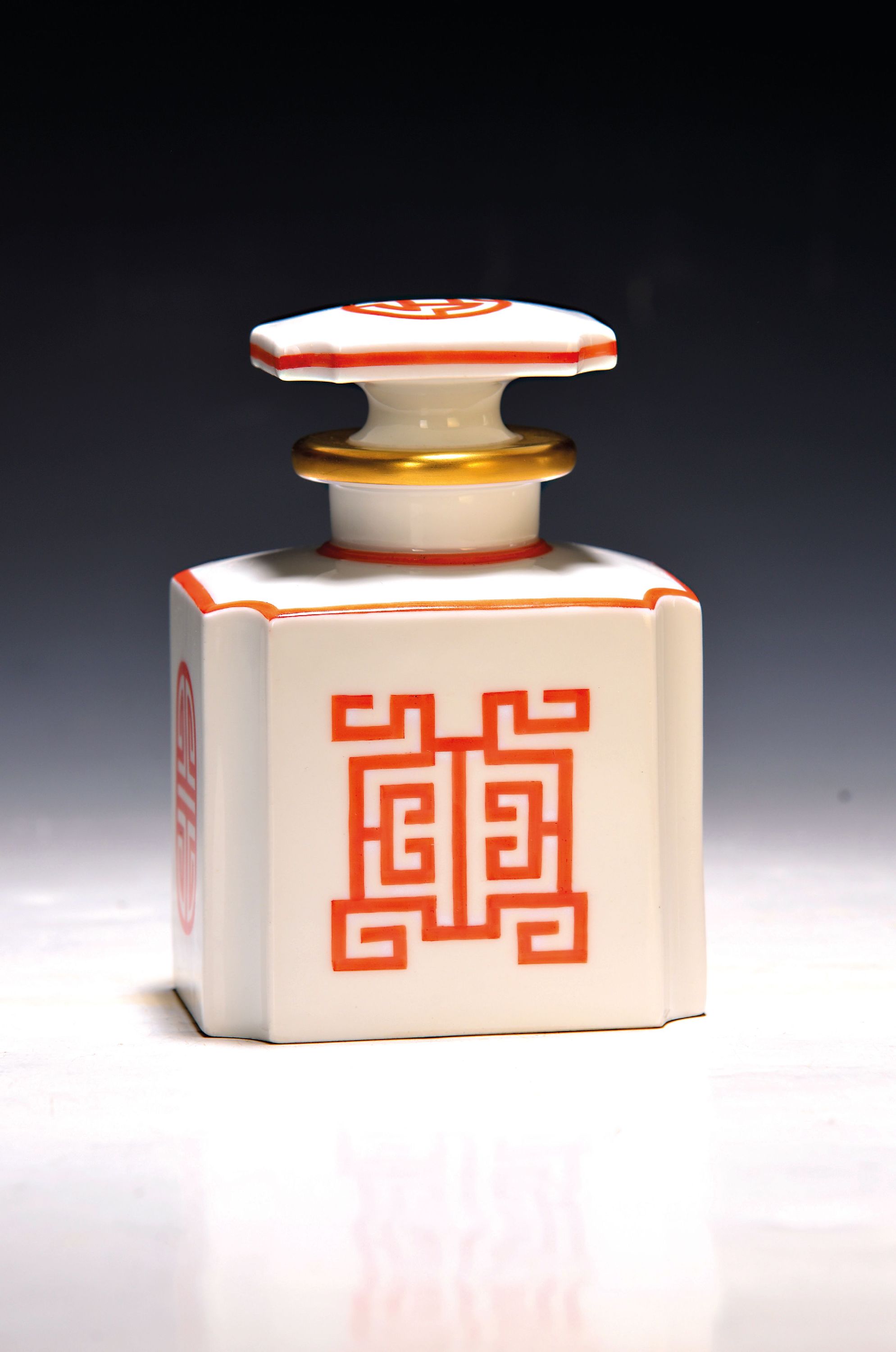 Image 27143681 - Chinoise Teedose des Art Deco, KPM, Berlin, 1920er-Jahre, Entw. Ernst Böhm, Porzellan, ...