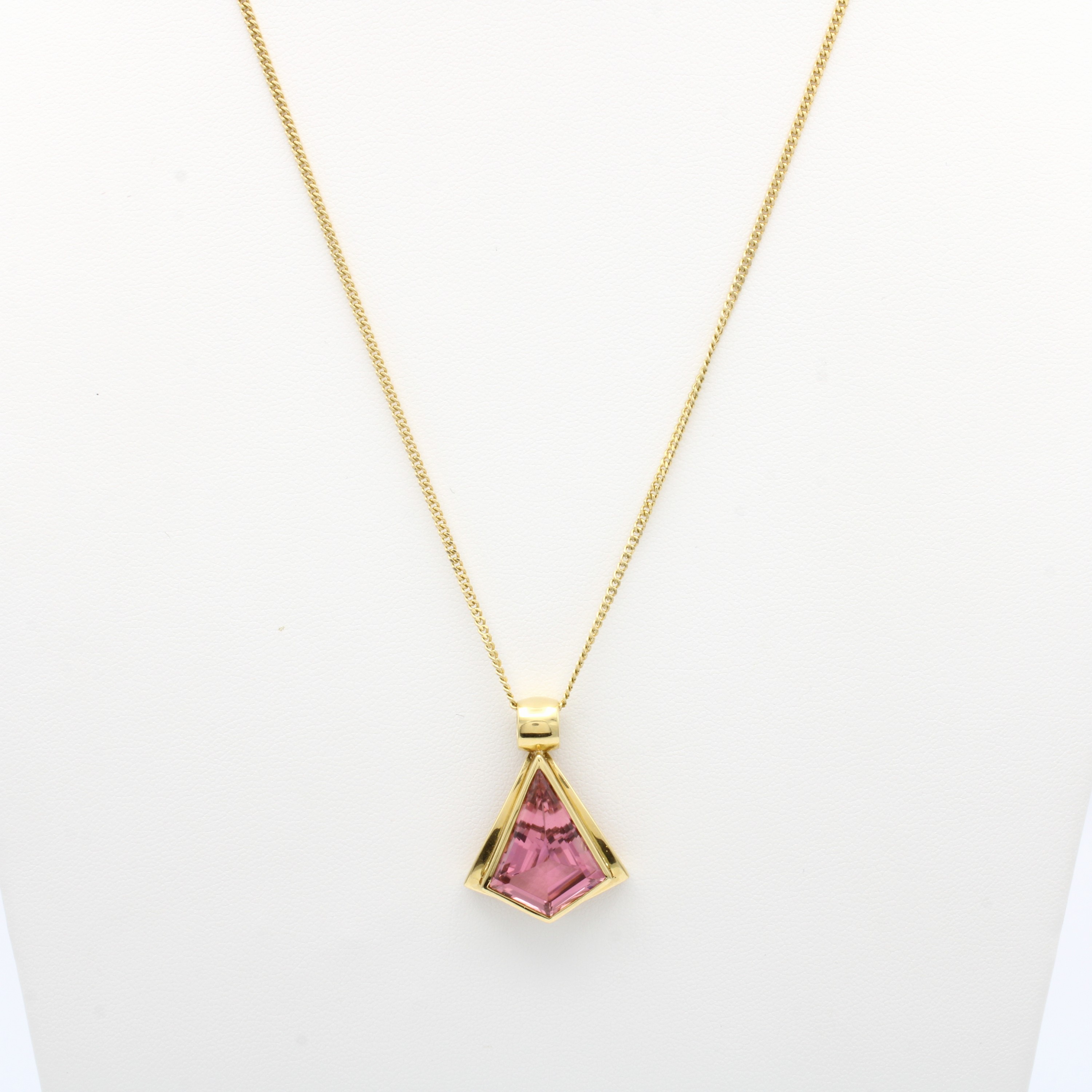Image 27143767 - Anhänger mit Turmalin an Kette, GG 750/000, rosa Turmalin ca. 9 ct, L. ca. 51 cm ...