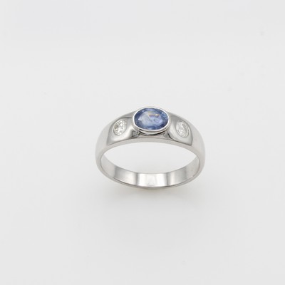 27143703a - Ring mit Saphir und Brillanten, WG 585/000, ovaler Saphir in Zargenfassung ca. 1.5 ct, 2 ...