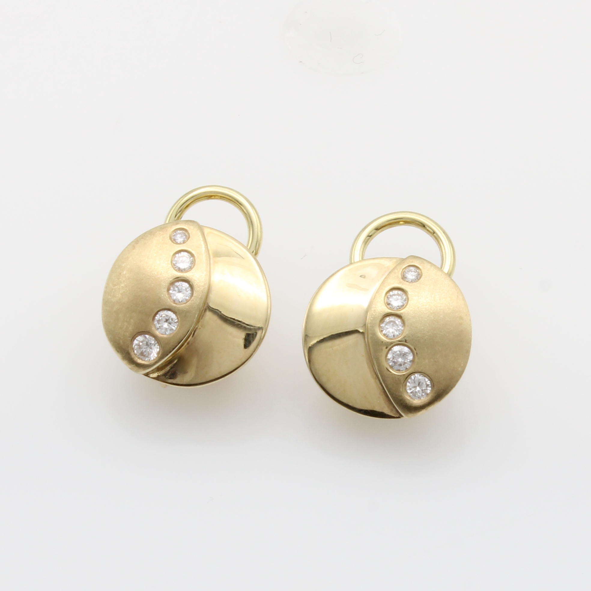 Image 27144038 - Paar Ohrstecker mit Brillanten, GG 585/000, runde Form z.T. matt., 10 Brill. zus. ca. ...