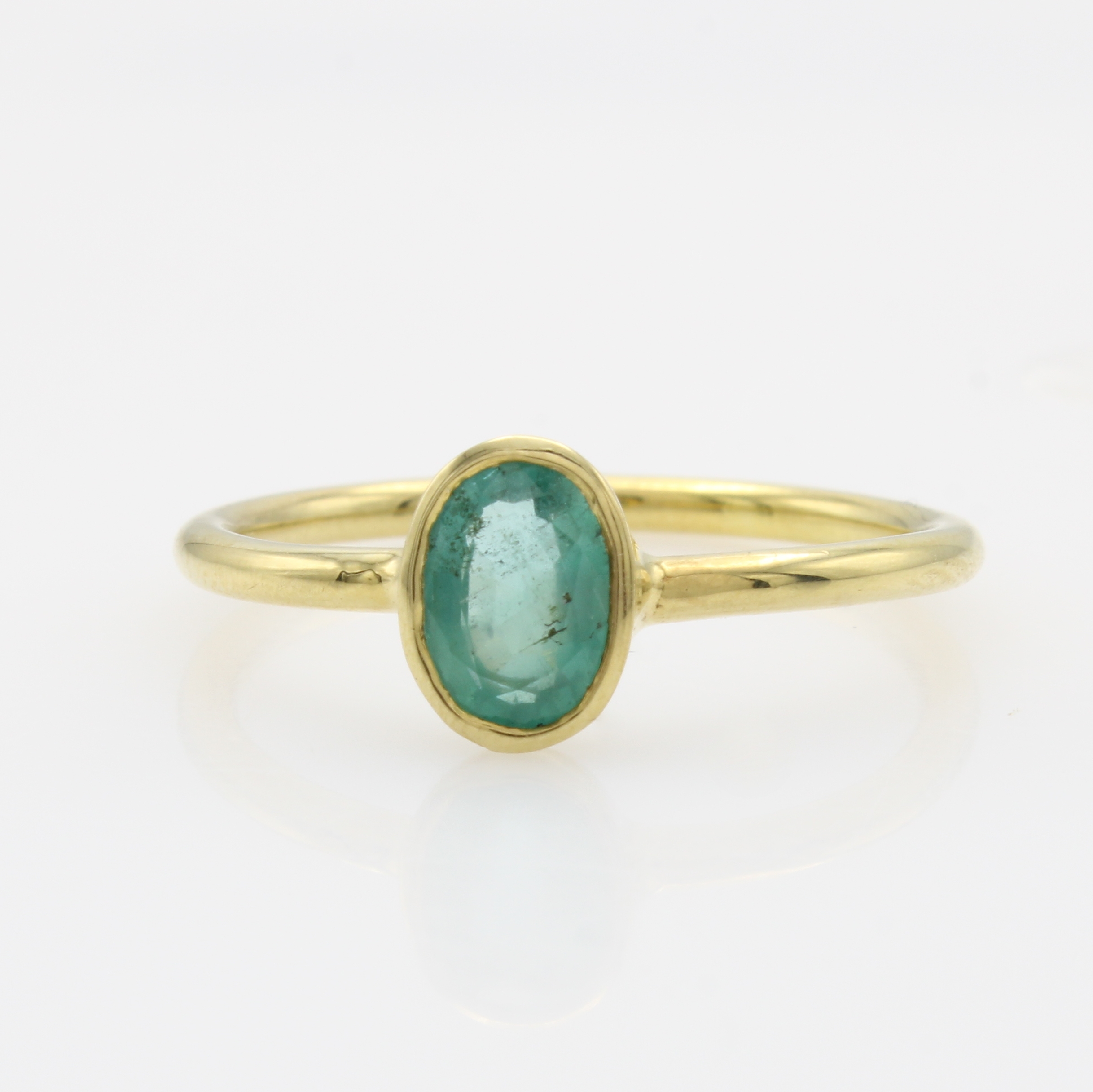 Image 27144078 - Ring mit Smaragd, GG 585/000, ovaler Smaragd ca. 0.7 ct, Zargenfassung, RW ca. 59 ...