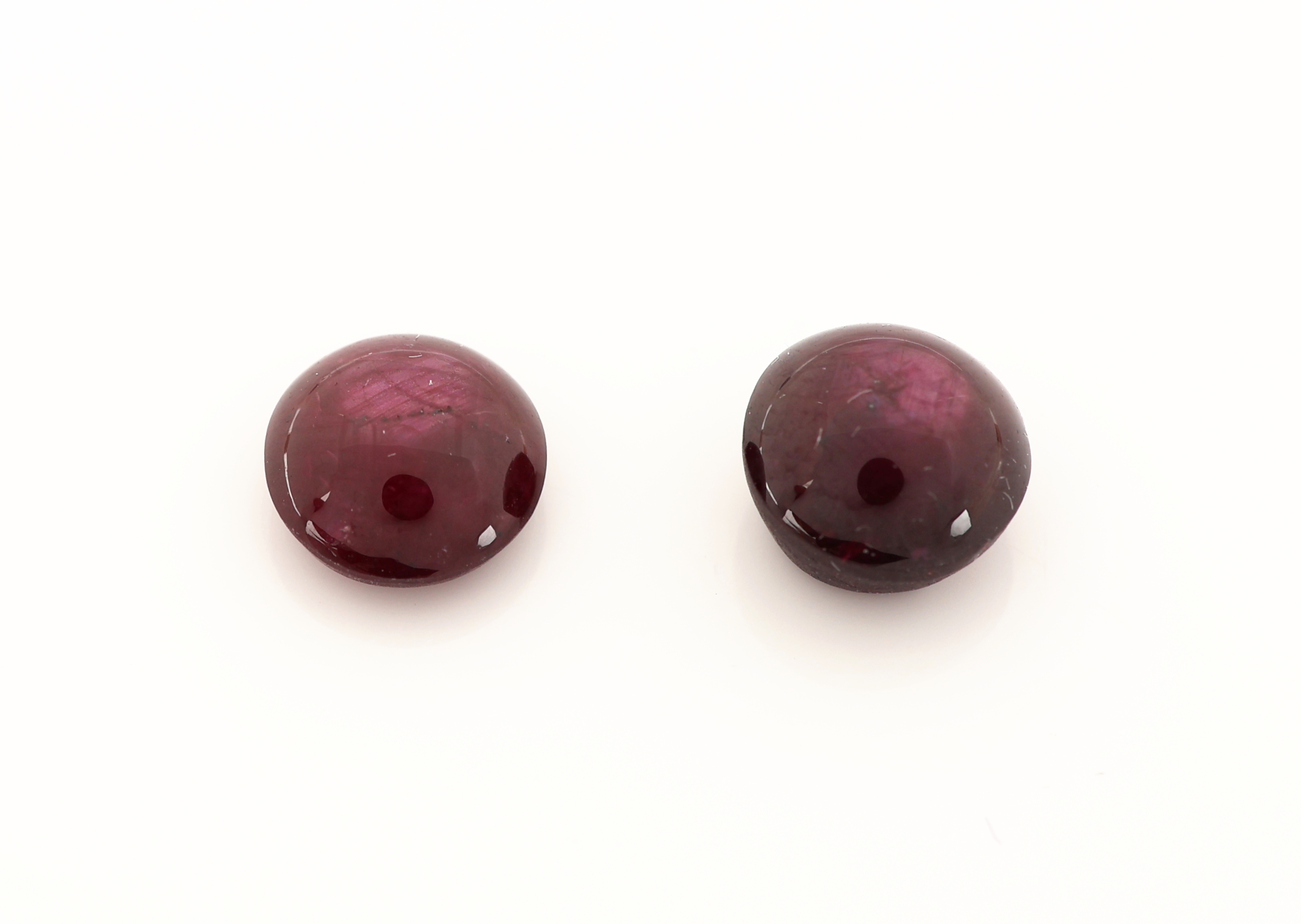 Image 27144112 - Lot 2 lose Sternrubine, zus. ca. 4.35 ct, runde Cabochons Schätzpreis: 480, - EUR