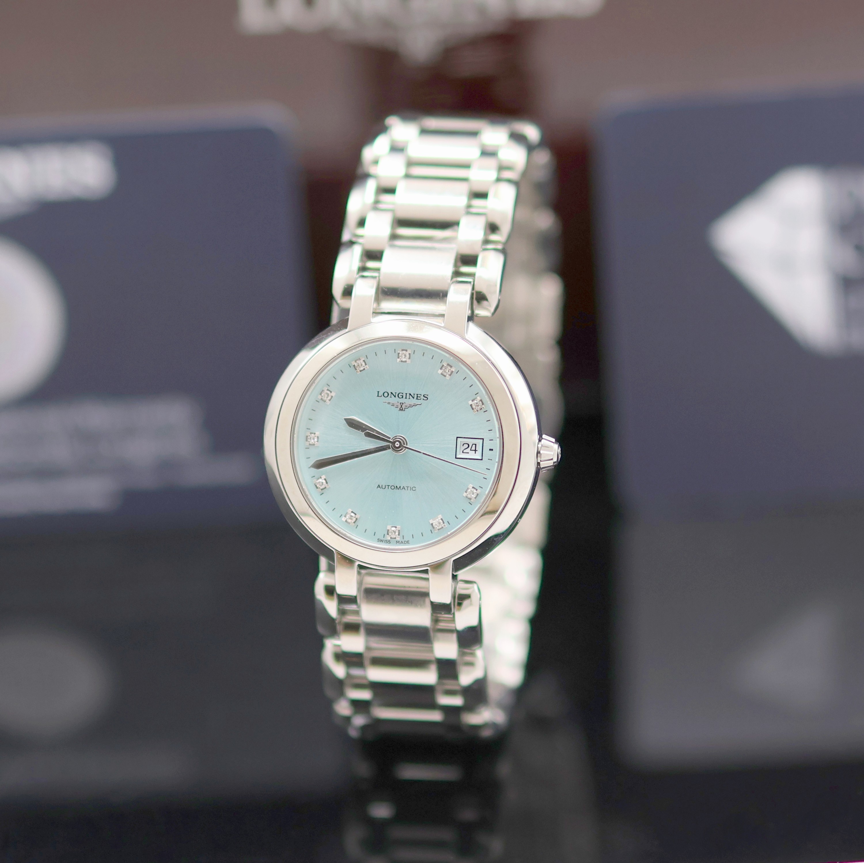 Image 27144175 - LONGINES PrimaLuna ungetragene Damenarmbanduhr Referenz L8.113.4.90.6, Automatik, ...