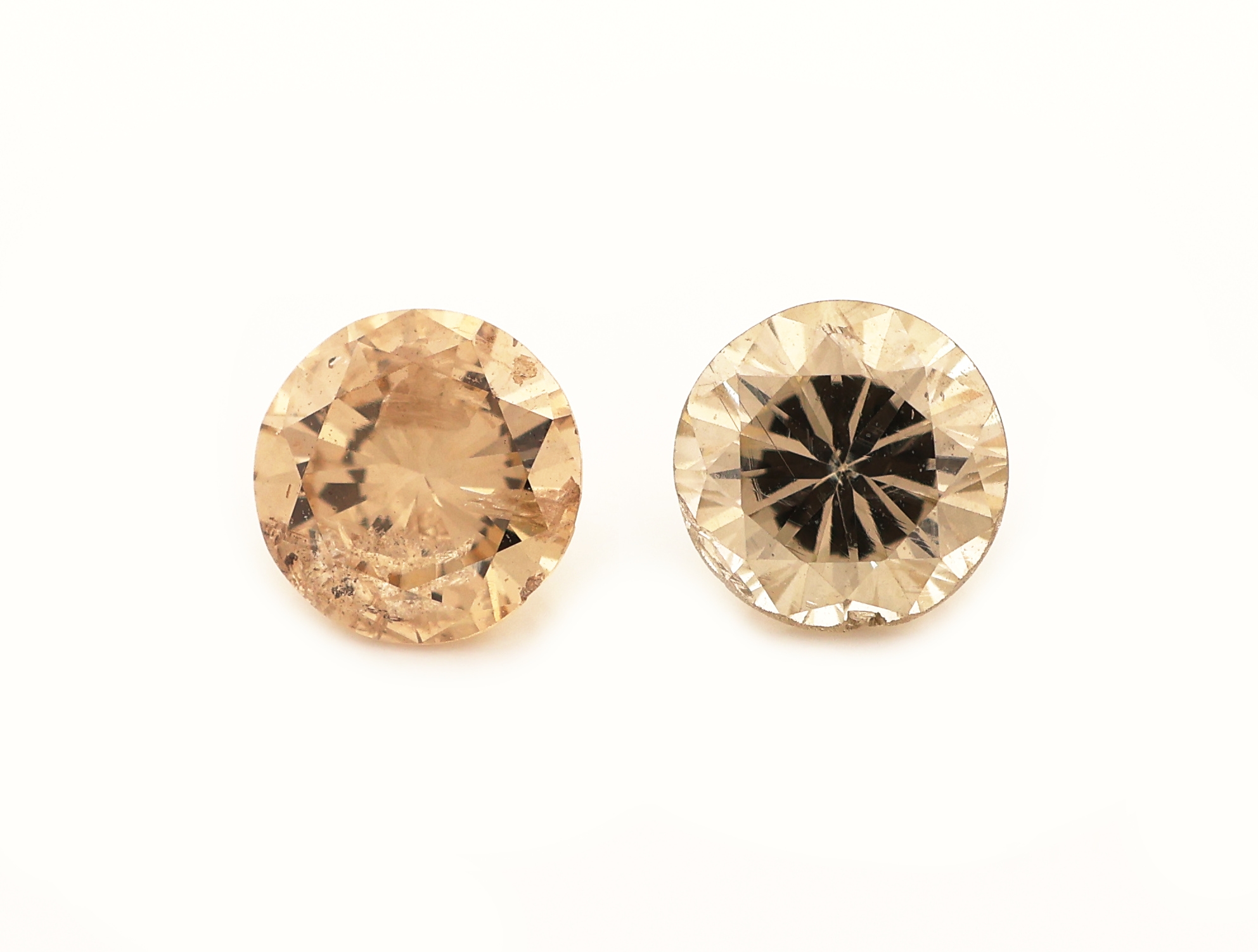 Image 27144222 - Lot 2 lose Brillanten zus. ca. 0.78 ct NaturalFancy Braun/si-p, D. ca. 4.6 mm, (Rundisten ...
