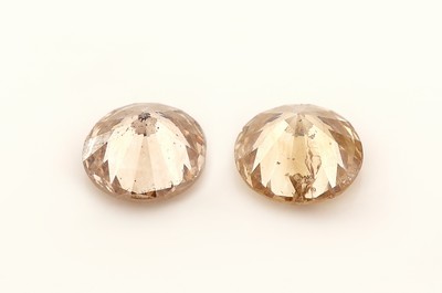 27144217a - Lot 2 Brillanten, zus. ca. 0.83 ct Natural Fancy Yellow-Braun/p, D. ca. 4.7 - 4.75 mm ...