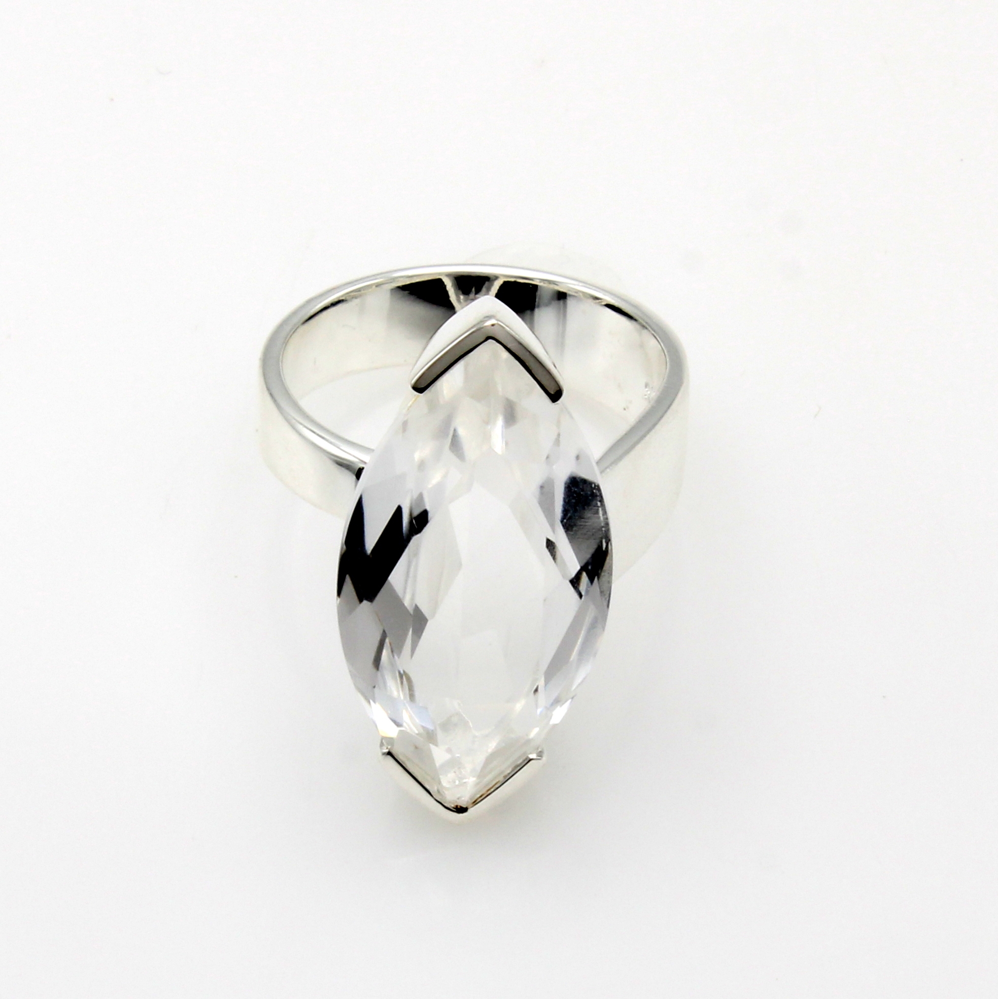 Image 27144845 - Ring mit Bergkristall, 925er Silber, z.T. matt., navettef. Bergkristall, RW ca. 54 (auch ...