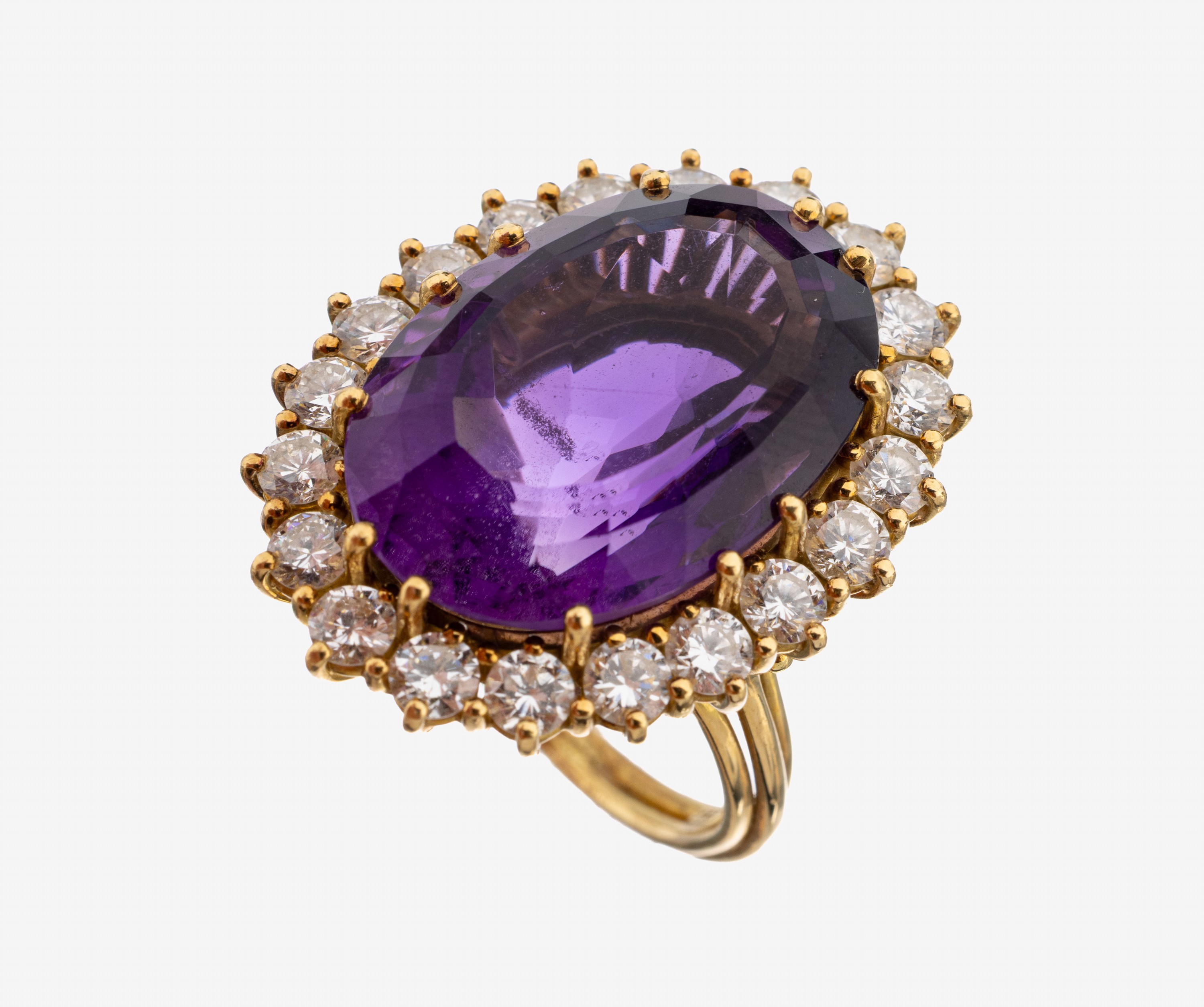 Image 27145020 - 18 kt Gold Amethyst-Brillant-Ring, GG 750/000, mittig Amethyst im ovalem Treppenschliff ...