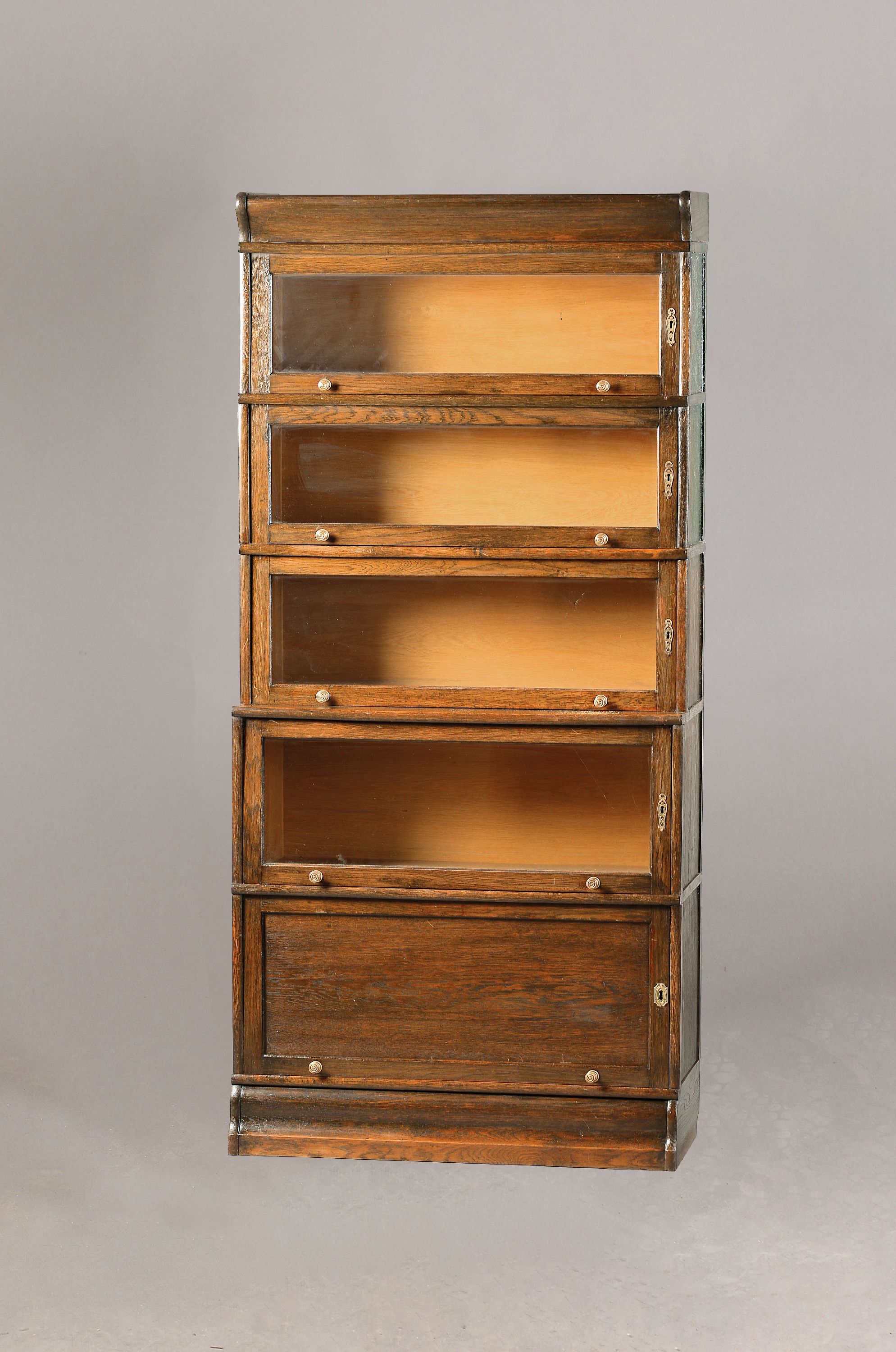 Image 27145027 - Bücherschrank, um 1920, Eiche dunkel gebeizt, aus 5 Elementen zusammengesetzt, je ein ...