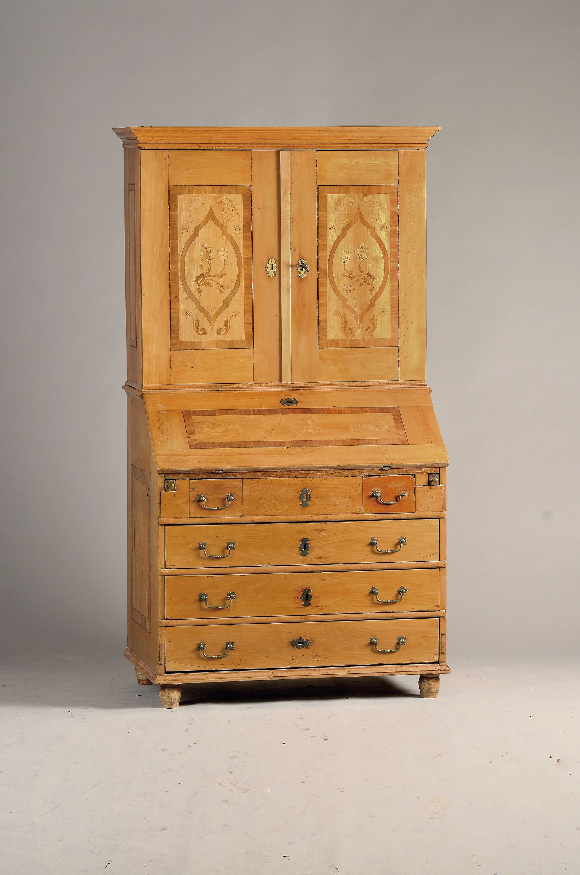 Image 27145032 - Secretary a trois corps, 18th century, cherry tree veneer, two-door top with elaborately ...
