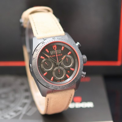 27145461b - TUDOR Fastrider Black Shield Herrenchronograph Referenz 42000CR, Automatik, Keramikgeh. ...