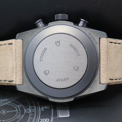 27145461e - TUDOR Fastrider Black Shield Herrenchronograph Referenz 42000CR, Automatik, Keramikgeh. ...
