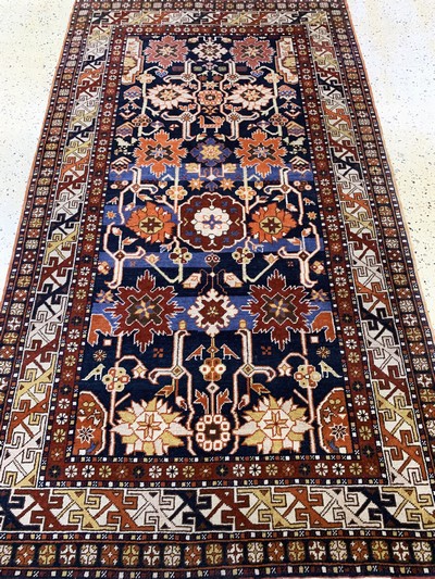 27145605d - Kazak, Azerbaijan, Mitte 20.Jhd, Wolle auf Wolle, ca. 214 x 122 cm, EHZ: 2 ...