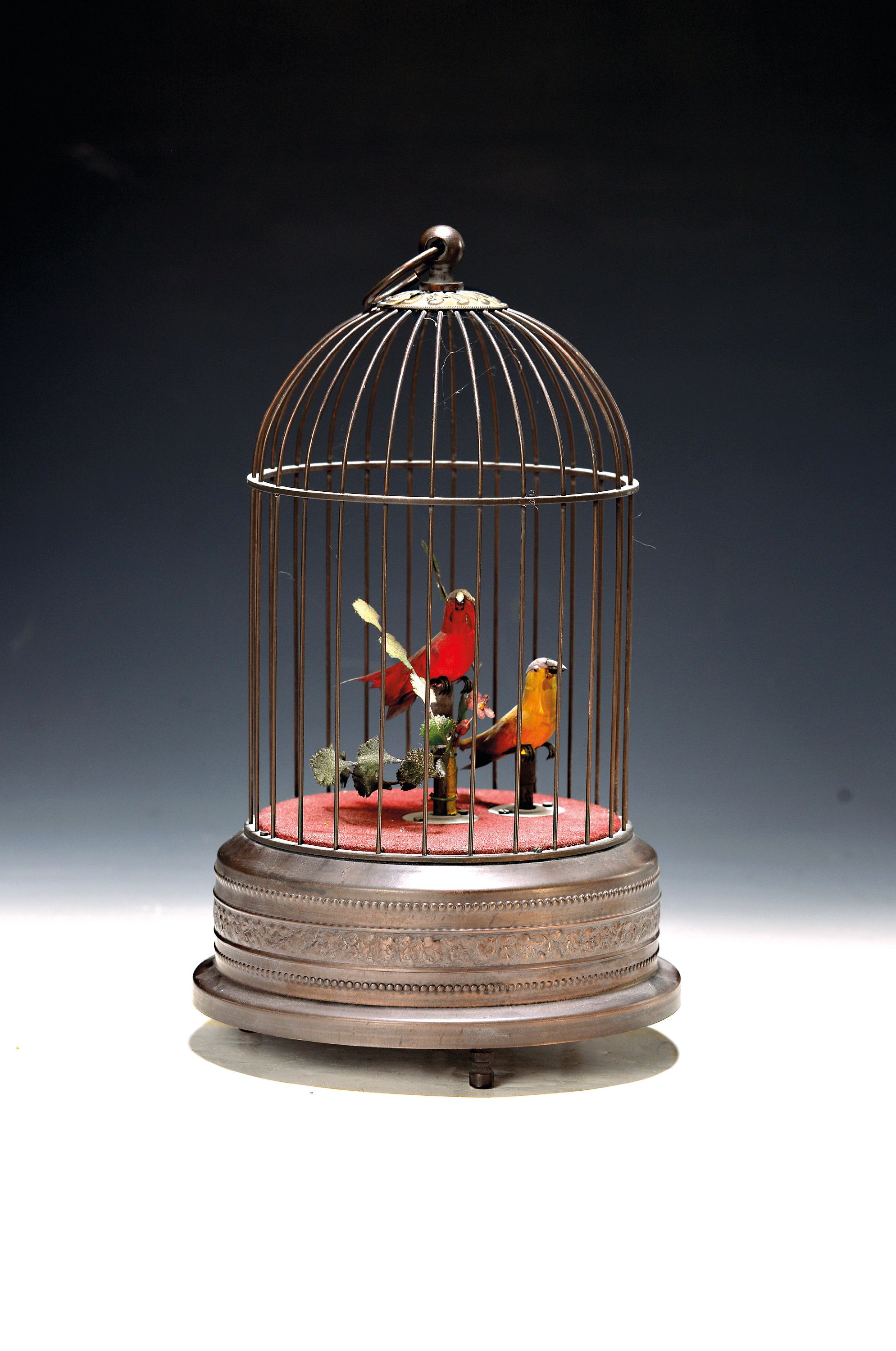 Image 27145711 - Singvogelspielautomat, Ende 20.Jh., Gehäuse in Vogelkäfigform, Sockel verziert, ...