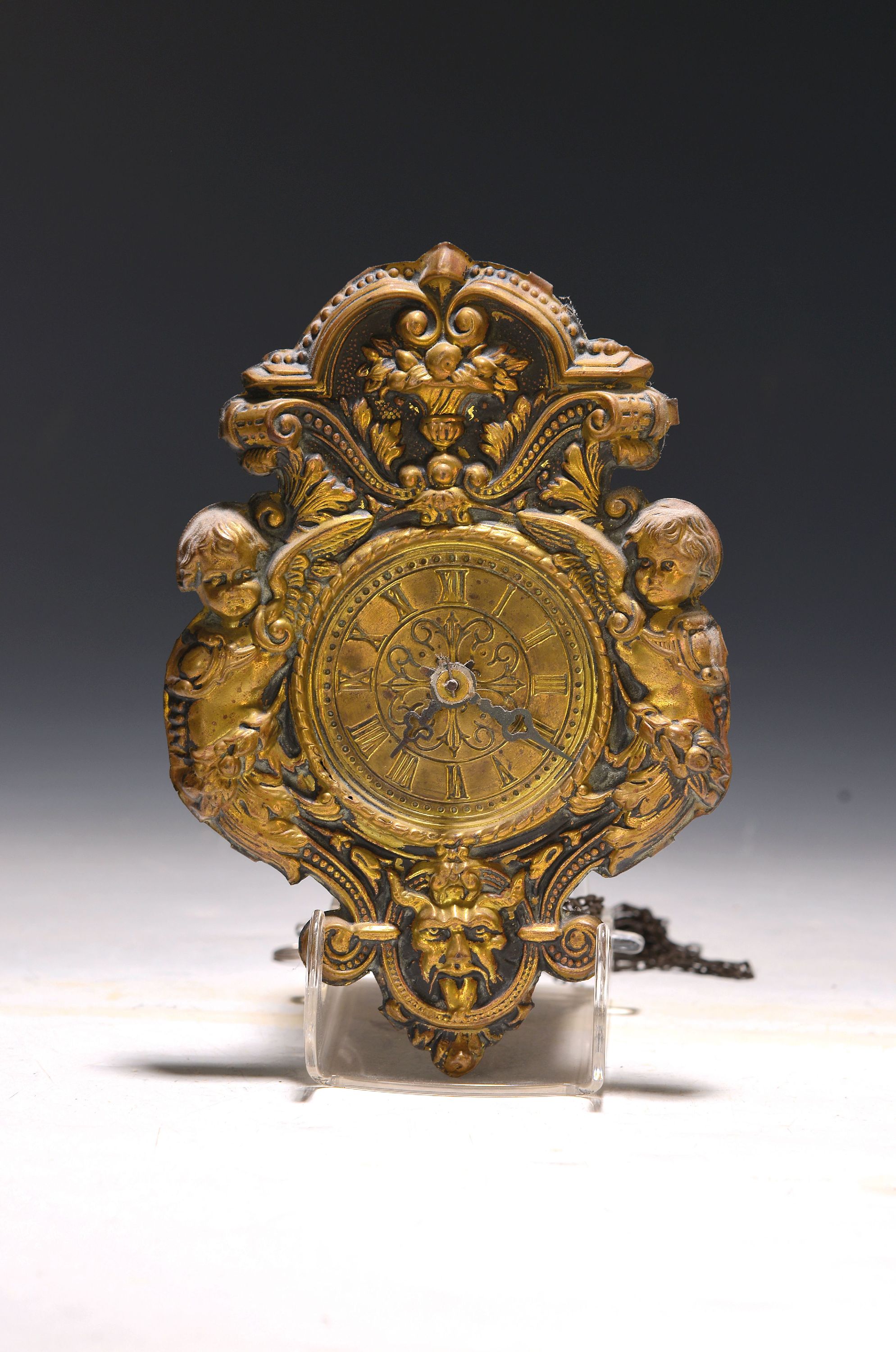 Image 27145714 - Sog. Jockele Uhr, Schwarzwald um 1860/70, geprägtes Messingschild auf Trageblech, ...