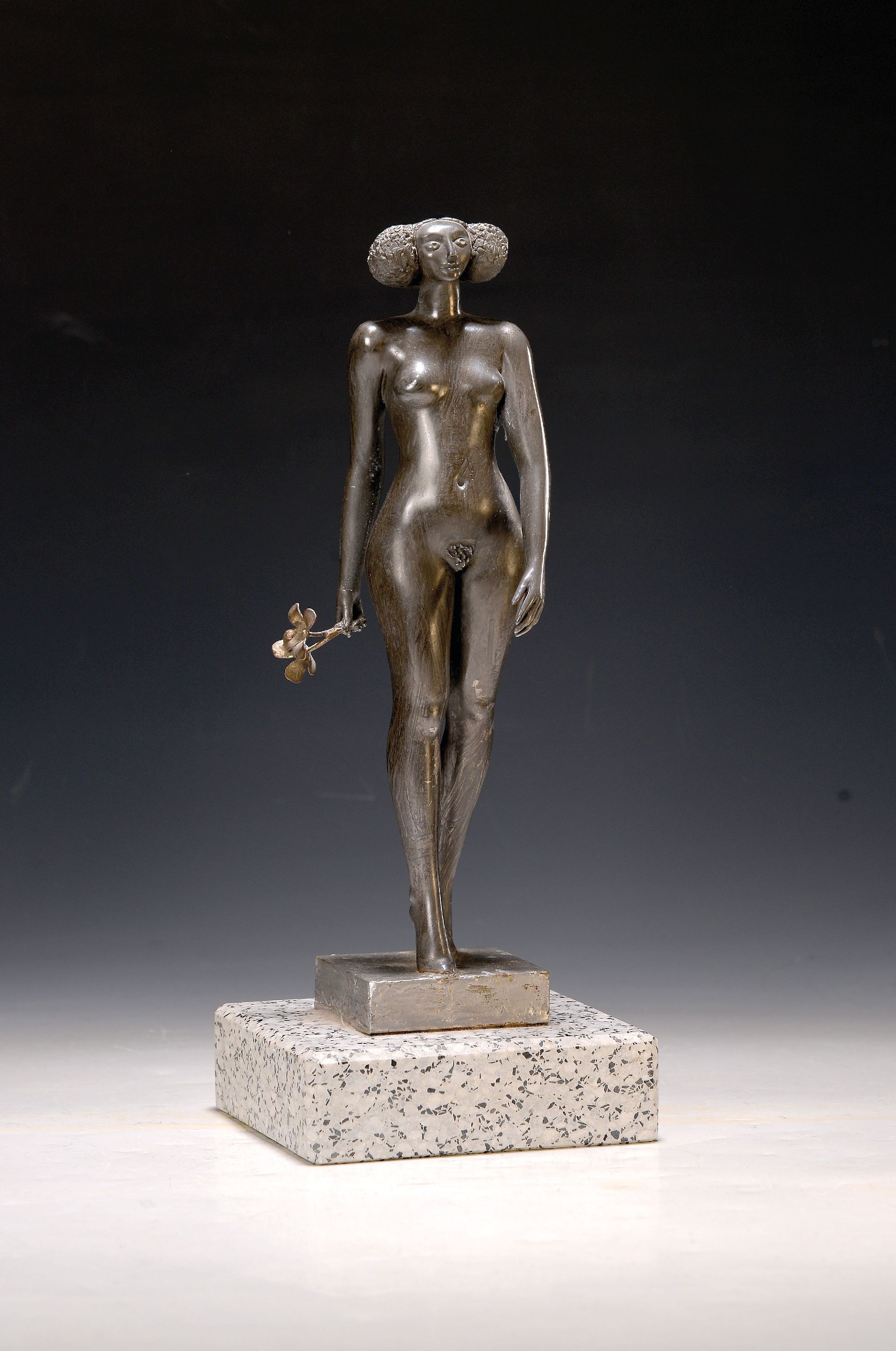 Image 27145919 - Unbekannter Künstler des 20.Jh., Bronzefigurine, bleifarben patiniert, schreitender ...
