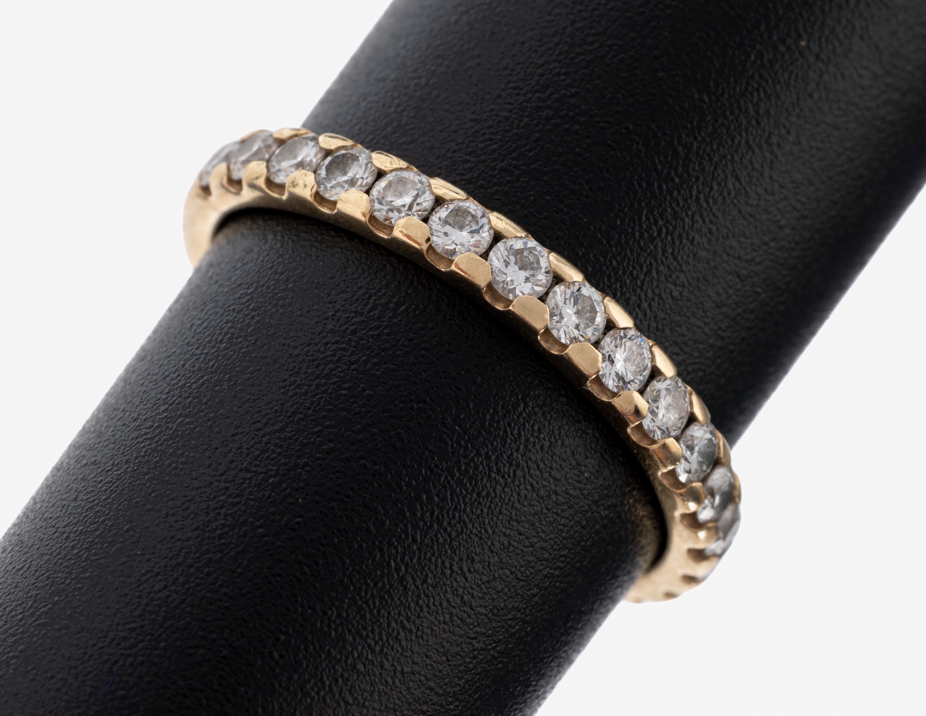 Image 27146104 - 14 kt Gold Brillant-Ring, GG 585/000, 17 Brillanten zus. ca. 0.34 ct Weiß/vs, RW 52, ...