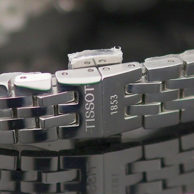 27146122d - TISSOT Le Locle ungetragene Damenarmbanduhr Referenz T41.1.183.53, Automatik, ...