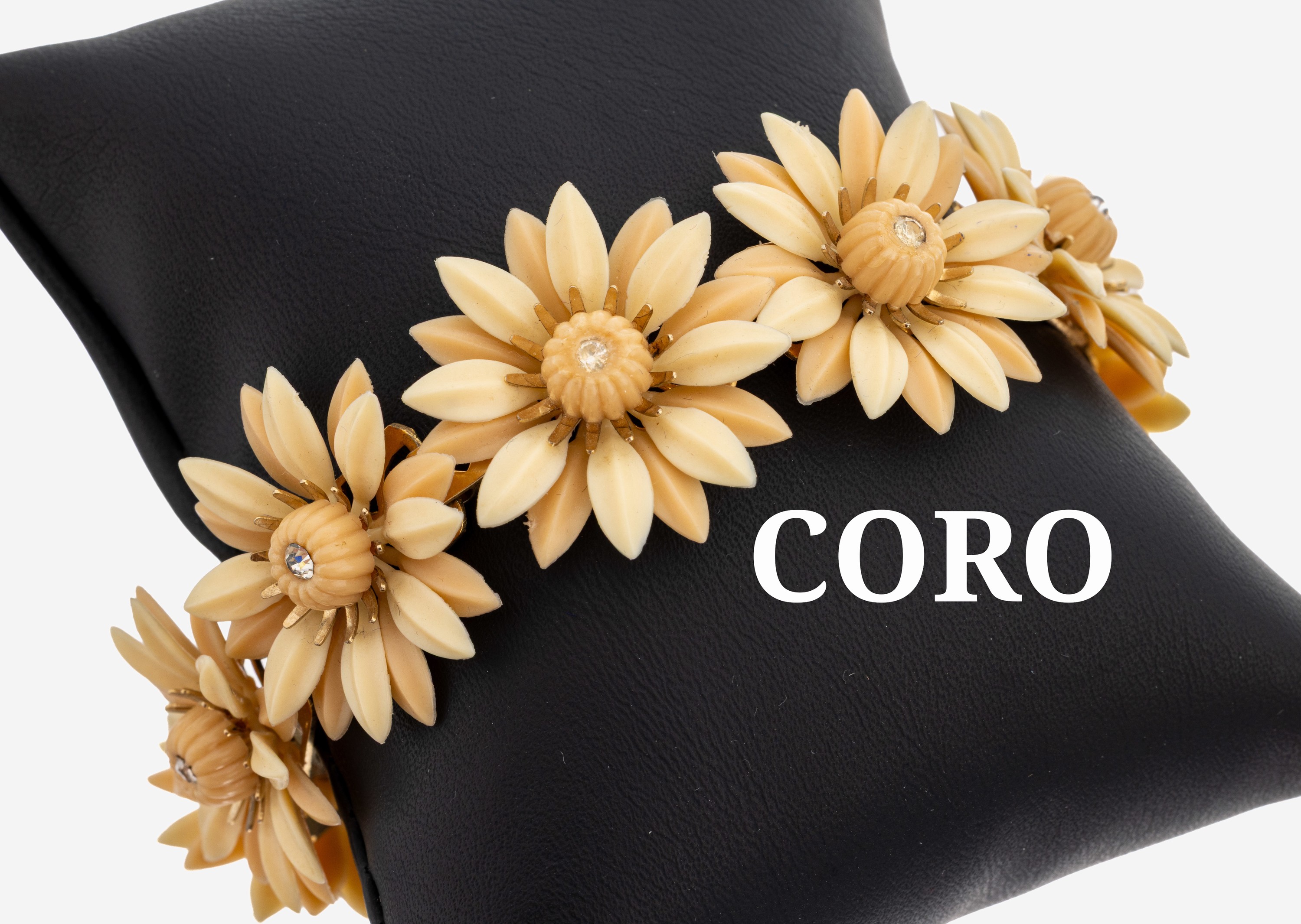 Image 27146393 - CORO Armband, USA 1950er Jahre, Metall verg., Blüten flexibel aus Thermoset- ...