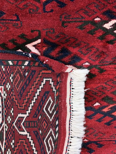 27146406h - Yomud alt, Turkmenistan, Mitte 20.Jhd, Wolle auf Wolle, ca. 336 x 215 cm, EHZ: 2 ...