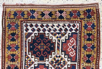27146461a - ´Mogan´Kazak antik, Kaukasus, 19.Jhd, Wolleauf Wolle, ca. 165 x 104 cm, EHZ: ...
