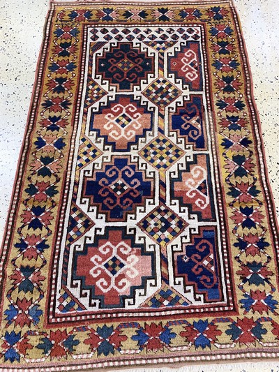 27146461d - ´Mogan´Kazak antik, Kaukasus, 19.Jhd, Wolleauf Wolle, ca. 165 x 104 cm, EHZ: ...