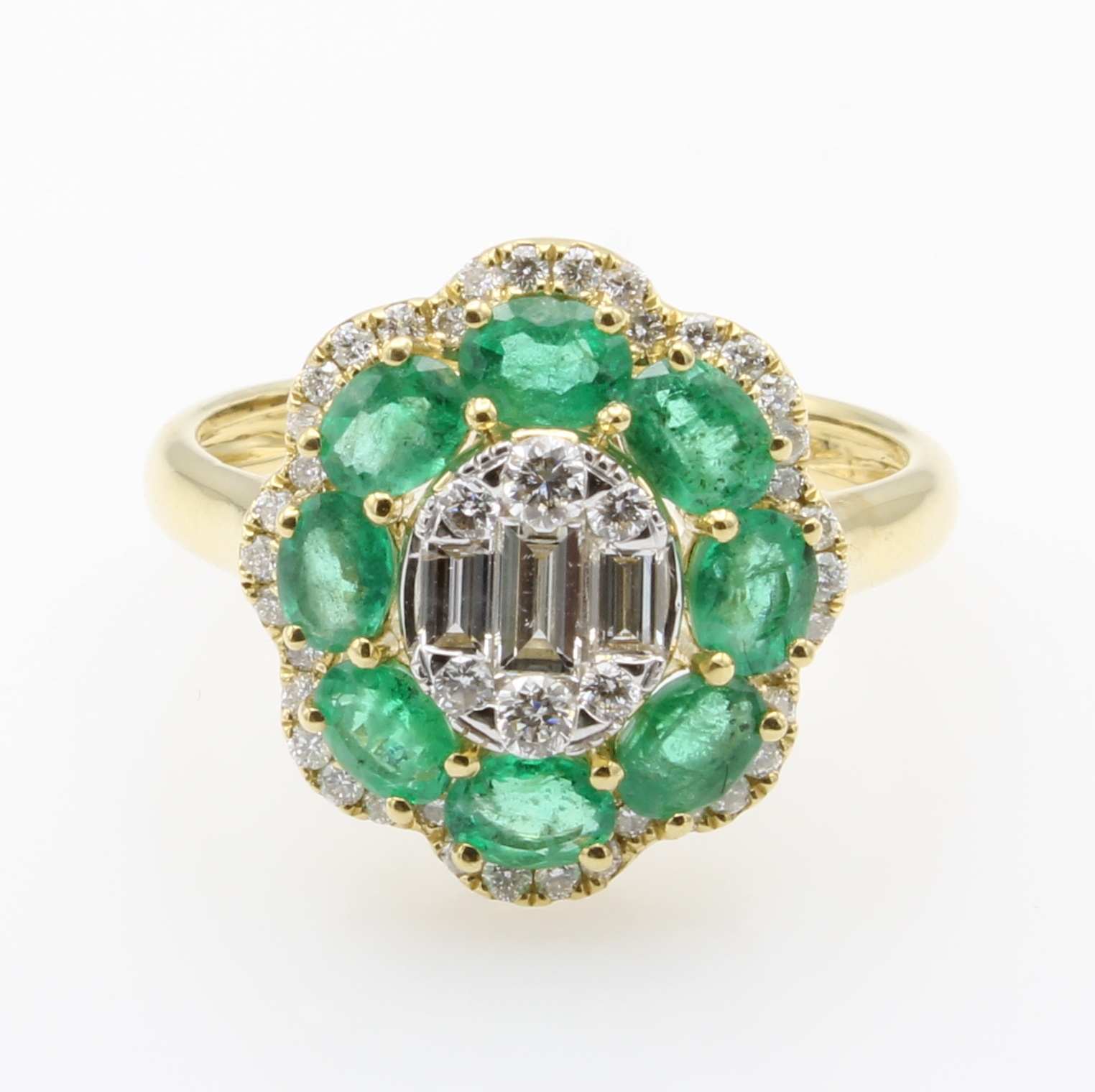Image 27146549 - Ring mit Smaragden, Diamanten und Brillanten, GG 750/000, 8 Smaragde zus. ca. 1.30 ct , ...