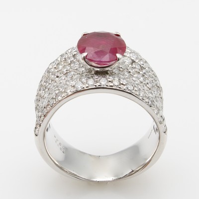 27146544a - Ring mit Brillanten und Rubin, WG 750/000, ovaler Rubin ca. 2.11 ct, Brill. zus. ca. ...