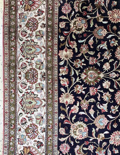 27146551c - Ghom Seide Persien, signiert´Sadeghzadeh´, Mitte 20.Jhd, reine Naturseide, ca. 349 x ...