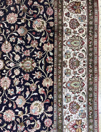 27146551e - Ghom Seide Persien, signiert´Sadeghzadeh´, Mitte 20.Jhd, reine Naturseide, ca. 349 x ...