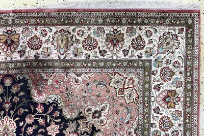 27146551f - Ghom Seide Persien, signiert´Sadeghzadeh´, Mitte 20.Jhd, reine Naturseide, ca. 349 x ...