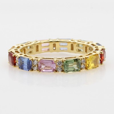 27146552a - Ring mit Saphiren und Brillanten, GG 750/ 000, 12 bunte Saphire im Baguetteschliff zus. ...