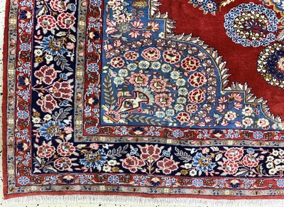 27146578b - Yazd, Persien, Ende 20.Jhd, Wolle auf Baumwolle, ca. 293 x 250 cm, EHZ: 2 Schätzpreis: ...